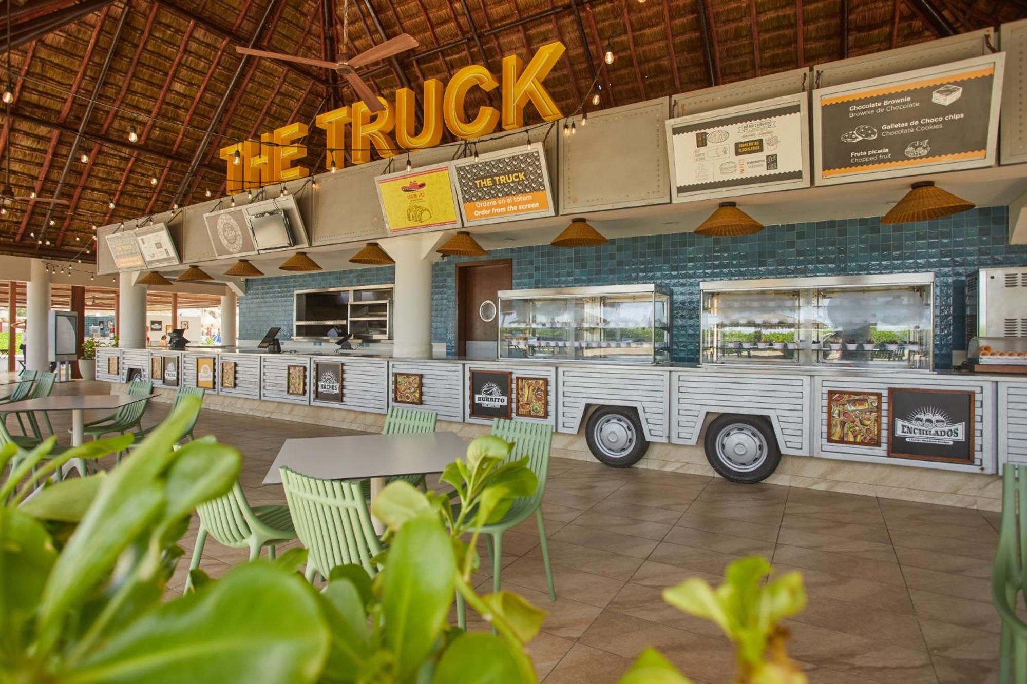 Bahia Principe Grand Tulum Hotel Riviera Maya Екстериор снимка The Truck
